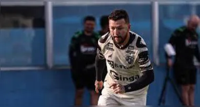 Imagem ilustrativa da notícia: Paysandu busca técnico e tenta driblar rombo nas rescisões