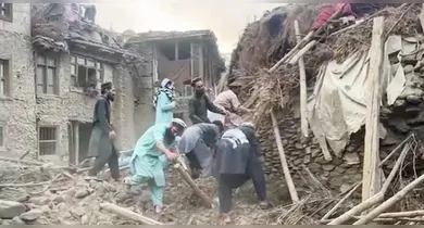 Imagem ilustrativa da notícia: VÍDEOS: Terremoto no Afeganistão deixa mais de 800 mortos