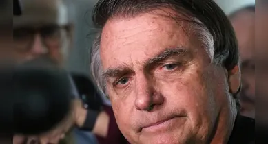 Imagem ilustrativa da notícia: Bolsonaro deixa hospital após cirurgia e volta à prisão domiciliar