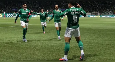 Imagem ilustrativa da notícia: Vitor Roque brilha e Palmeiras atropela Internacional na Série A
