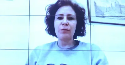 Deputada Carla Zambelli, que segue presa na Itália, tem mandato preservado pela Câmara, apesar de condenação no STF.