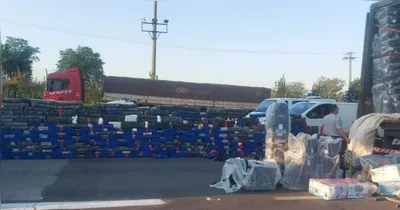 Durante a fiscalização, o motorista demonstrou nervosismo, o que levou os policiais a realizarem uma revista detalhada no caminhão.