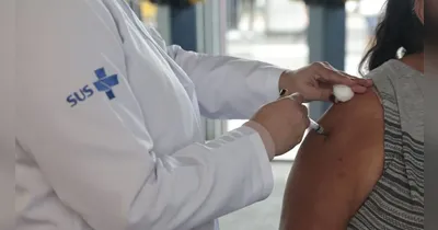 Além das unidades básicas de saúde, quem estiver dentro dos requisitos também pode se dirigir às unidades parceiras.