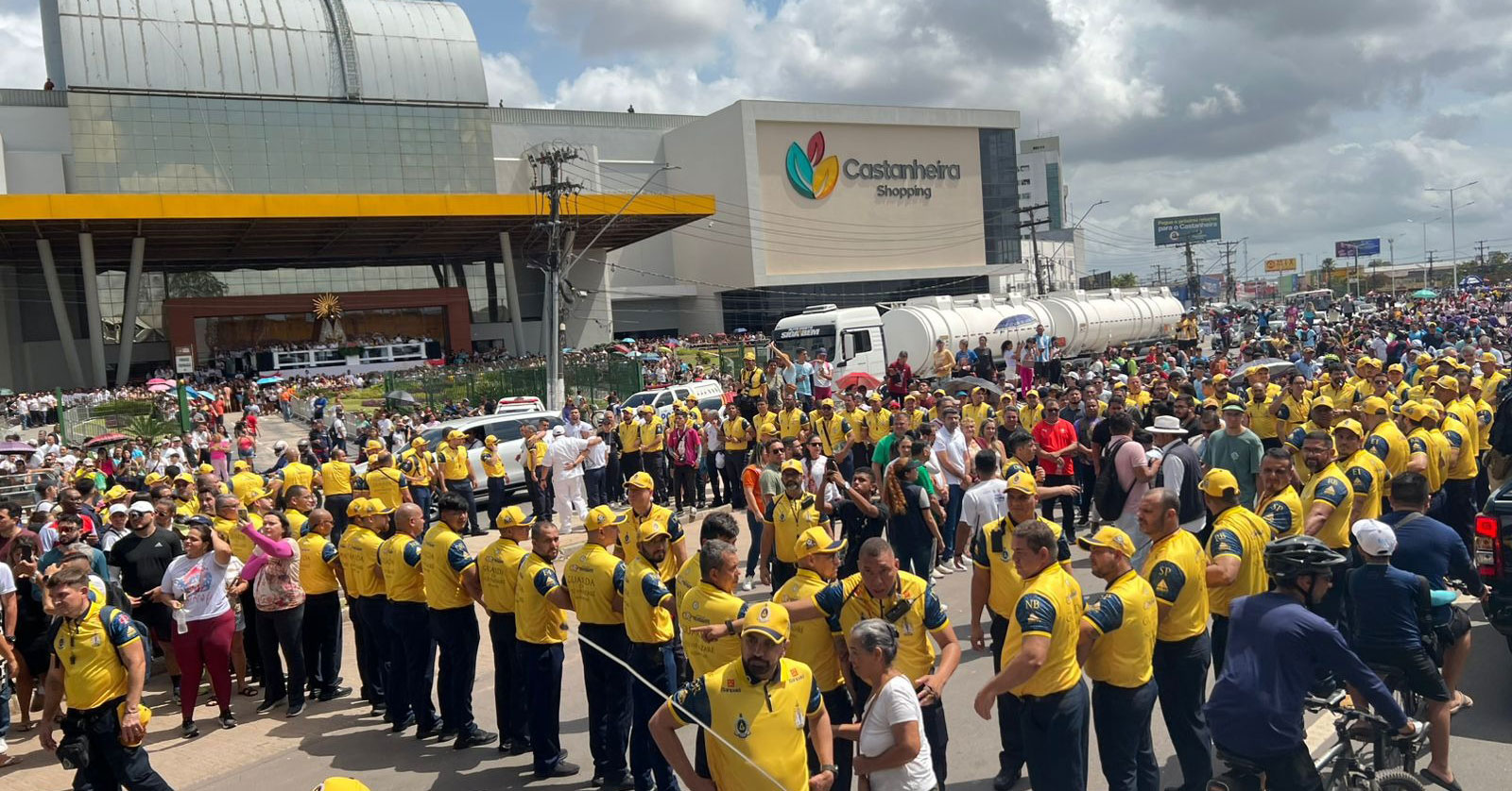 Imagem ilustrativa da notícia Imagem Peregrina chega ao Castanheira em mais uma parada de fé; acompanhe!