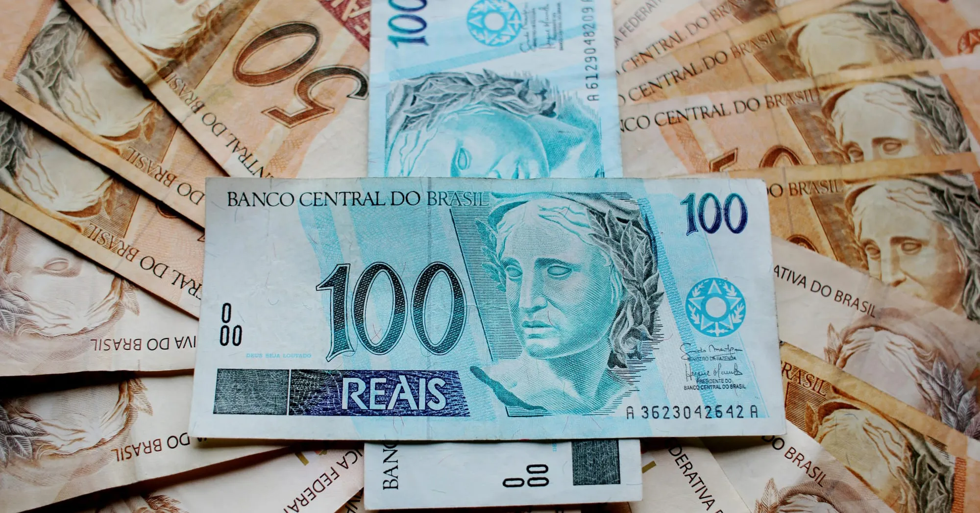 Imagem ilustrativa da notícia: Rituais de Ano Novo: a tradição simples para atrair prosperidade o ano inteiro