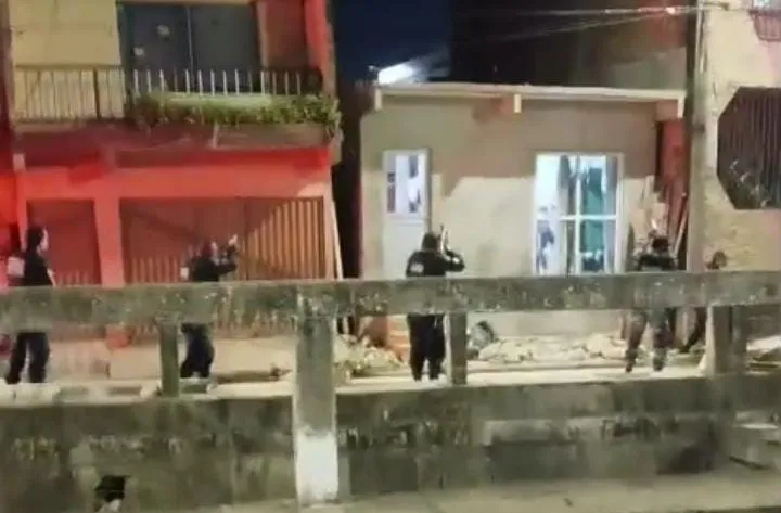 Imagem ilustrativa da notícia: Assalto com refém assusta moradores da Pedreira