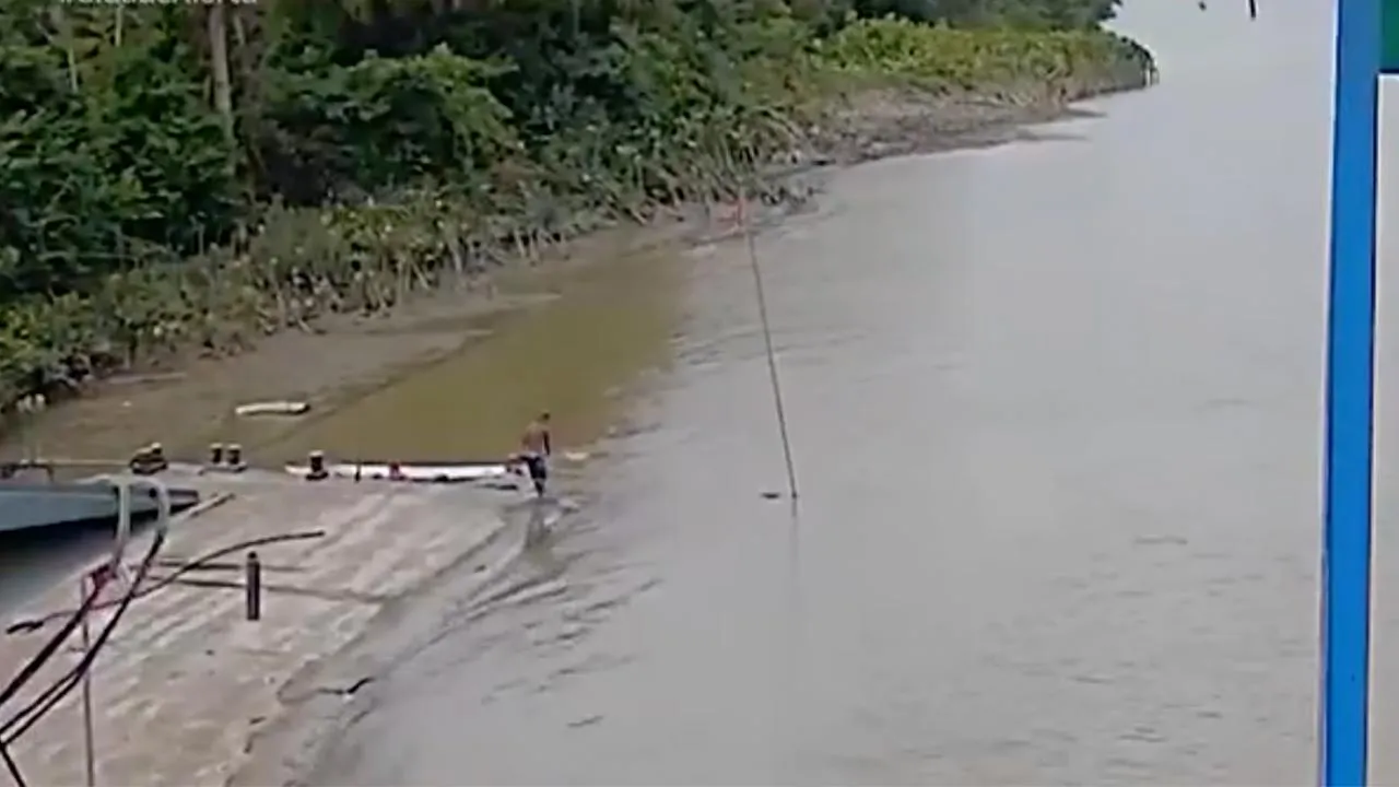 Imagem ilustrativa da notícia: Vídeo: casal é flagrado abandonando corpo no rio Maguari, em Belém