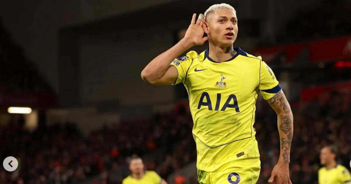 Imagem ilustrativa da notícia: Richarlison marca no fim e Tottenham empata com o Liverpool