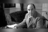 C. S. Lewis, professor universitário e escritor irlandês