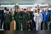 Além da cerimônia formal, a solenidade incluiu a entrega de condecorações a 80 homenageados, entre autoridades, personalidades civis e militares, em reconhecimento ao apoio institucional prestado à Força na Amazônia Oriental.