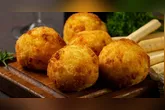 Receita de bolinho de arroz da chef Bru Calderon fica pronto em poucos minutos e é ótima opção para lanche.