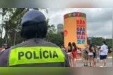 Funcionárias de tenda de acolhimento no Carnaval de São Paulo foram assediadas por um homem na Praça da República; caso segue investigado pela Polícia Civil.