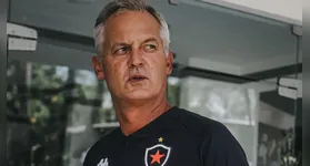 Botafogo-PB contrata o folclórico Lisca Doido em busca de recuperação no Campeonato Paraibano