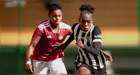 Internacional derrota Atlético-MG por 1 a 0 no Campeonato Brasileiro Feminino. Zagueira Sorriso marca no segundo tempo.