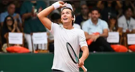 Léo venceu o colombiano Juan Miguel Bolivar de virada e ficou com o título.