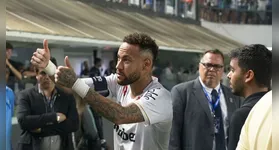 Após empate, Neymar se descontrola com torcedores no Santos.