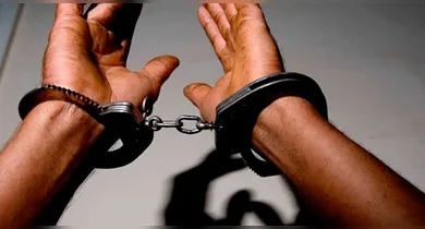 Imagem ilustrativa da notícia: Servidor público é preso por perseguir ex com carro oficial