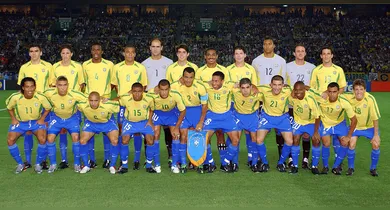 Imagem ilustrativa da notícia: Enquete: qual é a camisa mais bonita do Brasil em Copas?