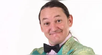 Imagem ilustrativa da notícia: Marquito do SBT tem mal súbito, sofre acidente de moto e entra em coma 