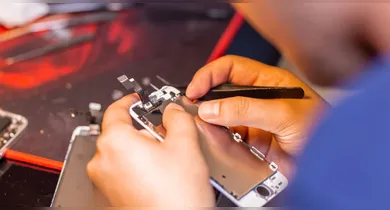 Imagem ilustrativa da notícia: Mulher perde mais de R$ 32 mil ao deixar celular no conserto 