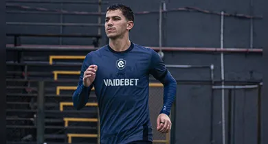 Imagem ilustrativa da notícia: Vitor Bueno pode voltar ao Clube do Remo contra o Bragantino após lesão