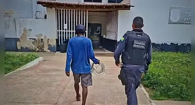 Imagem ilustrativa da notícia: Homem é preso após furtar fiação da iluminação de Natal