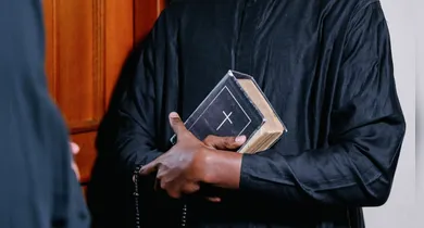 Imagem ilustrativa da notícia: STJ decide que direito à vida prevalece sobre convicção religiosa