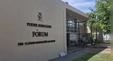 Imagem ilustrativa da notícia: Justiça condena réu por crime brutal e vingança 