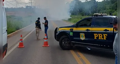 Imagem ilustrativa da notícia: Batida deixa um morto e carro em chamas na Transamazônica