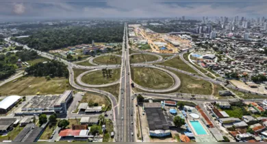 Imagem ilustrativa da notícia: Acidente provoca longo congestionamento na avenida Júlio César, em Belém