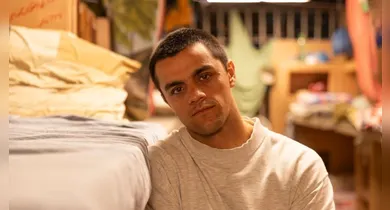 Imagem ilustrativa da notícia: Felipe Simas expõe os desafios de viver um personagem sombrio