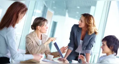 Imagem ilustrativa da notícia: Estudo revela desigualdade salarial em cargos de liderança feminina