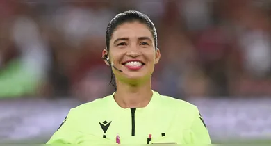 Imagem ilustrativa da notícia: Paraense Gleika Pinheiro estreia como árbitra FIFA em jogo internacional