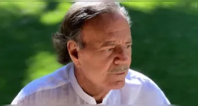 Imagem ilustrativa da notícia: Julio Iglesias é acusado de assédio sexual por ex-funcionárias