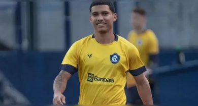 Imagem ilustrativa da notícia: Ex-atacante do Remo sofre acidente com esposa e carro pega fogo no RN