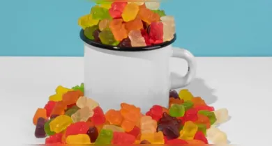 Imagem ilustrativa da notícia: Tripulação de voo é hospitalizada após comer balas com maconha