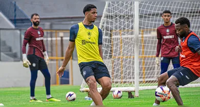 Imagem ilustrativa da notícia: Thalisson aposta em sequência e assume desafio no Remo