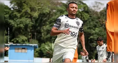 Imagem ilustrativa da notícia: Reverson cobra mais de R$ 2,8 milhões do Paysandu em ação judicial 