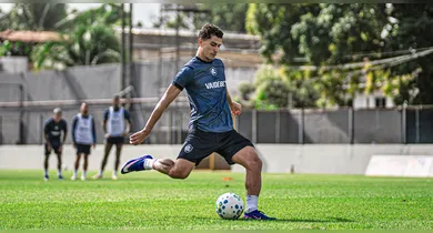 Imagem ilustrativa da notícia: Condé projeta volta de Vitor Bueno ao Remo contra o Bragantino
