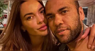 Imagem ilustrativa da notícia: Esposa de Daniel Alves exibe foto rara do jogador com a filha