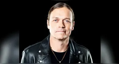 Imagem ilustrativa da notícia: Brad Arnold, vocalista do 3 Doors Down, morre aos 47 anos