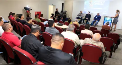 Imagem ilustrativa da notícia: Troféu Camisa 13 debate transformações na imprensa esportiva