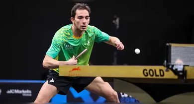 Imagem ilustrativa da notícia: Hugo Calderano perde semi para chinês e é bronze no WTT Doha