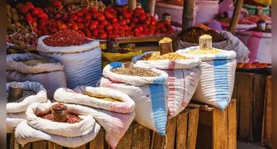 Imagem ilustrativa da notícia: Prévia da inflação de março é de 0,44%; açaí e feijão puxam alta