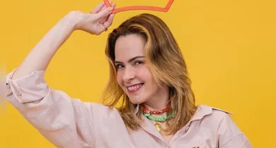 Imagem ilustrativa da notícia: Ana Paula estreia Liderança acordando a casa ao som de “Macarena”