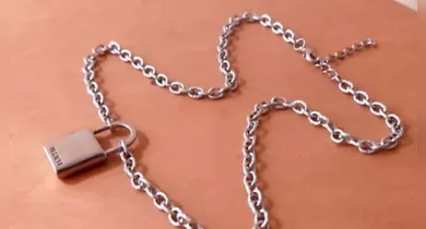 Imagem ilustrativa da notícia: Homem é preso após agredir esposa com corrente e destruir celular