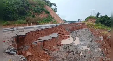 Imagem ilustrativa da notícia: Nova erosão atinge BR-422 e motoristas devem redobrar atenção