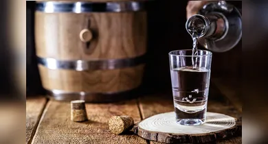 Imagem ilustrativa da notícia: Conheça 6 receitas doces e salgadas com cachaça para inovar na cozinha