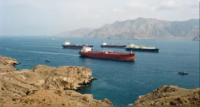 Imagem ilustrativa da notícia: Por que o Estreito de Ormuz é crucial para o petróleo global?