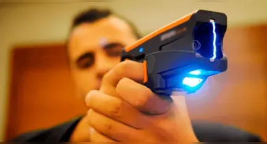 Imagem ilustrativa da notícia: Uso de "armas de choque" por civis é permitido no Brasil? Entenda!